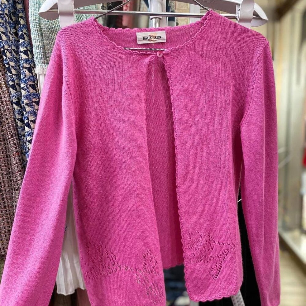 Vintage Pink Knit Cardigan Sweater with Scallop Trim